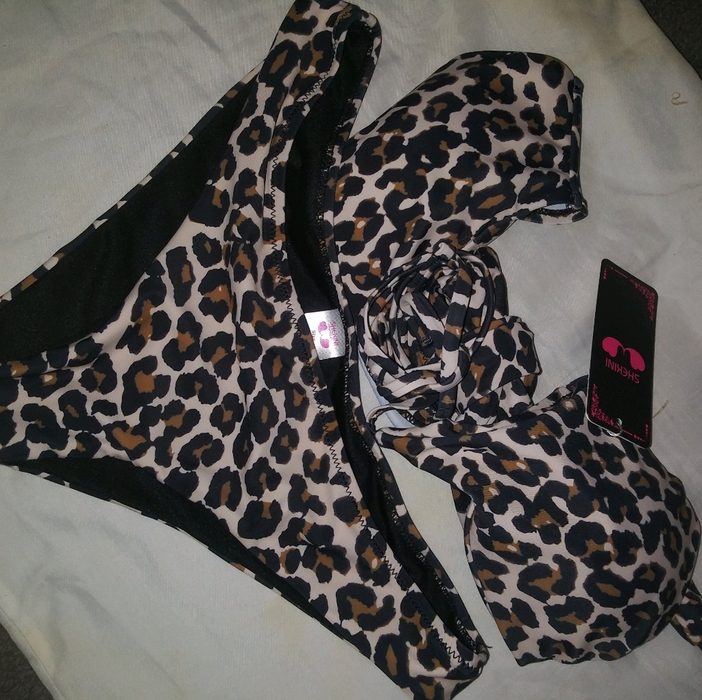 Swim suit